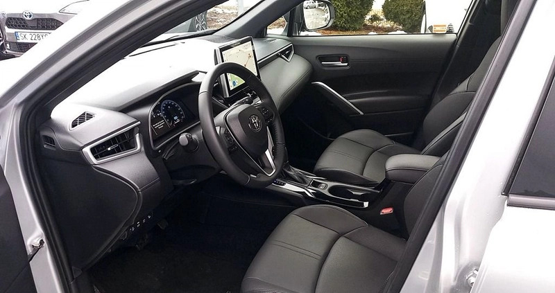 Toyota Corolla Cross cena 175900 przebieg: 3369, rok produkcji 2022 z Tychy małe 211